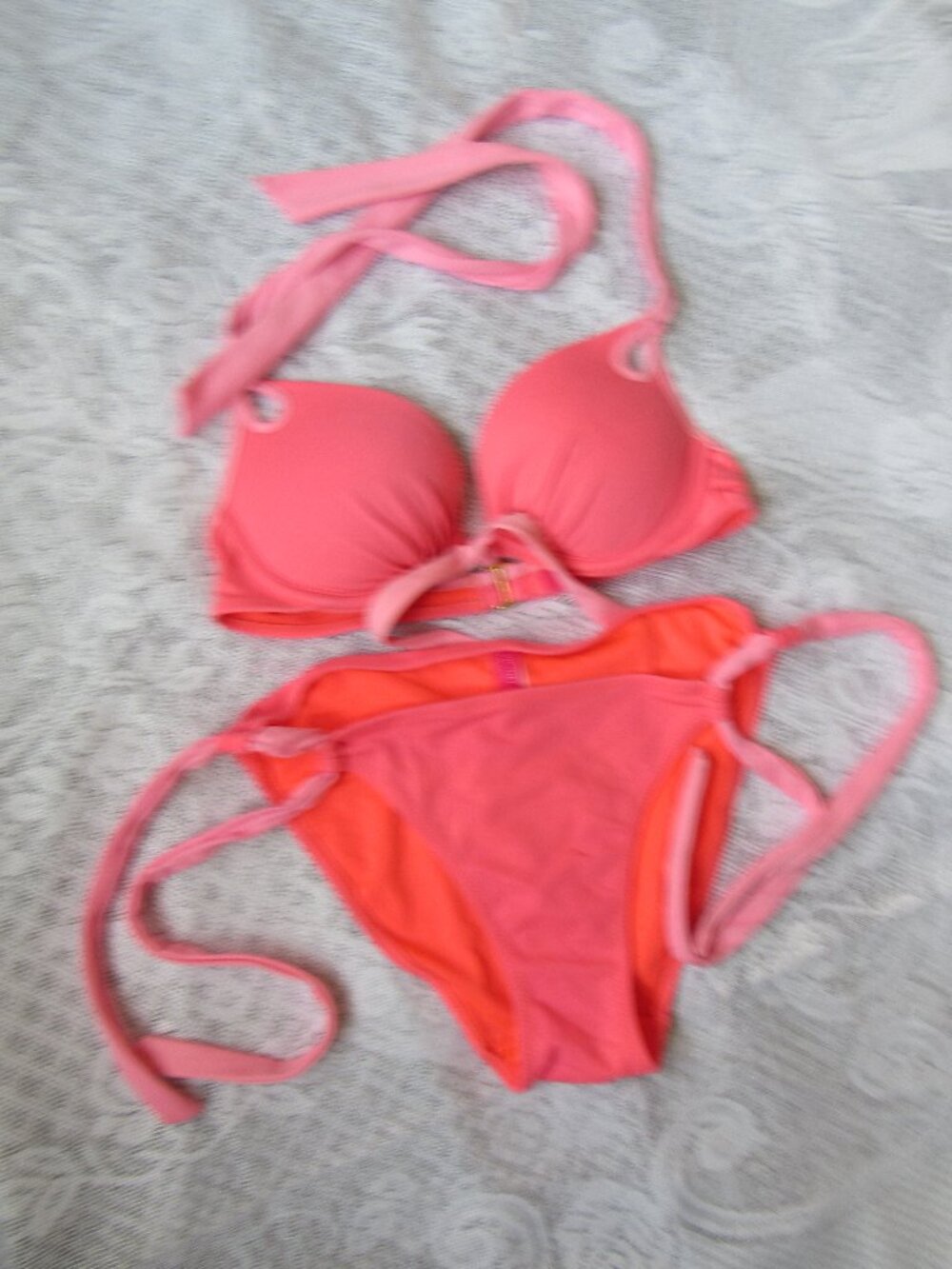 Victoria's Secret Swim Set, 2 pieces, Light cherry, sz. S., top -32B.